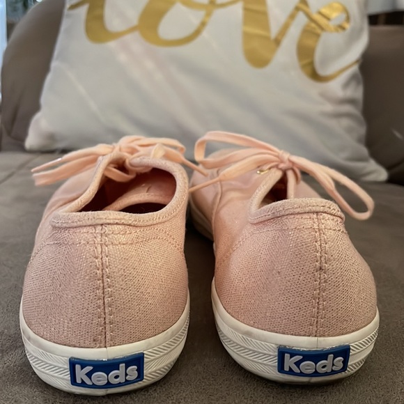 Pink Keds with gold metallic shimmer - Picture 2 of 4